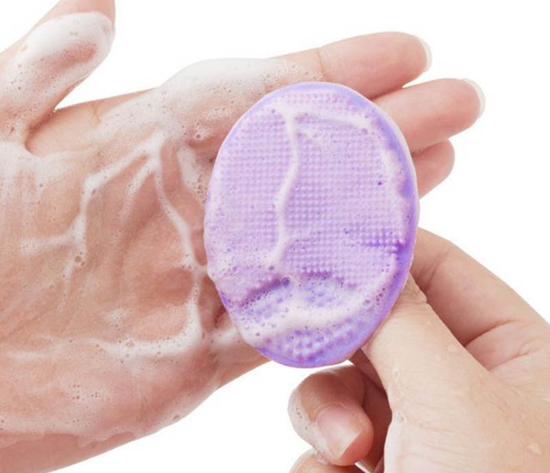 face cleansing brush